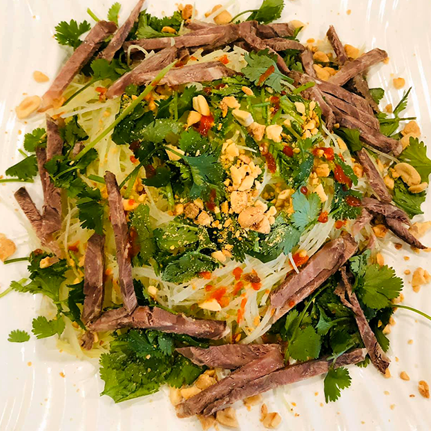 pho-sinh-duck-salad